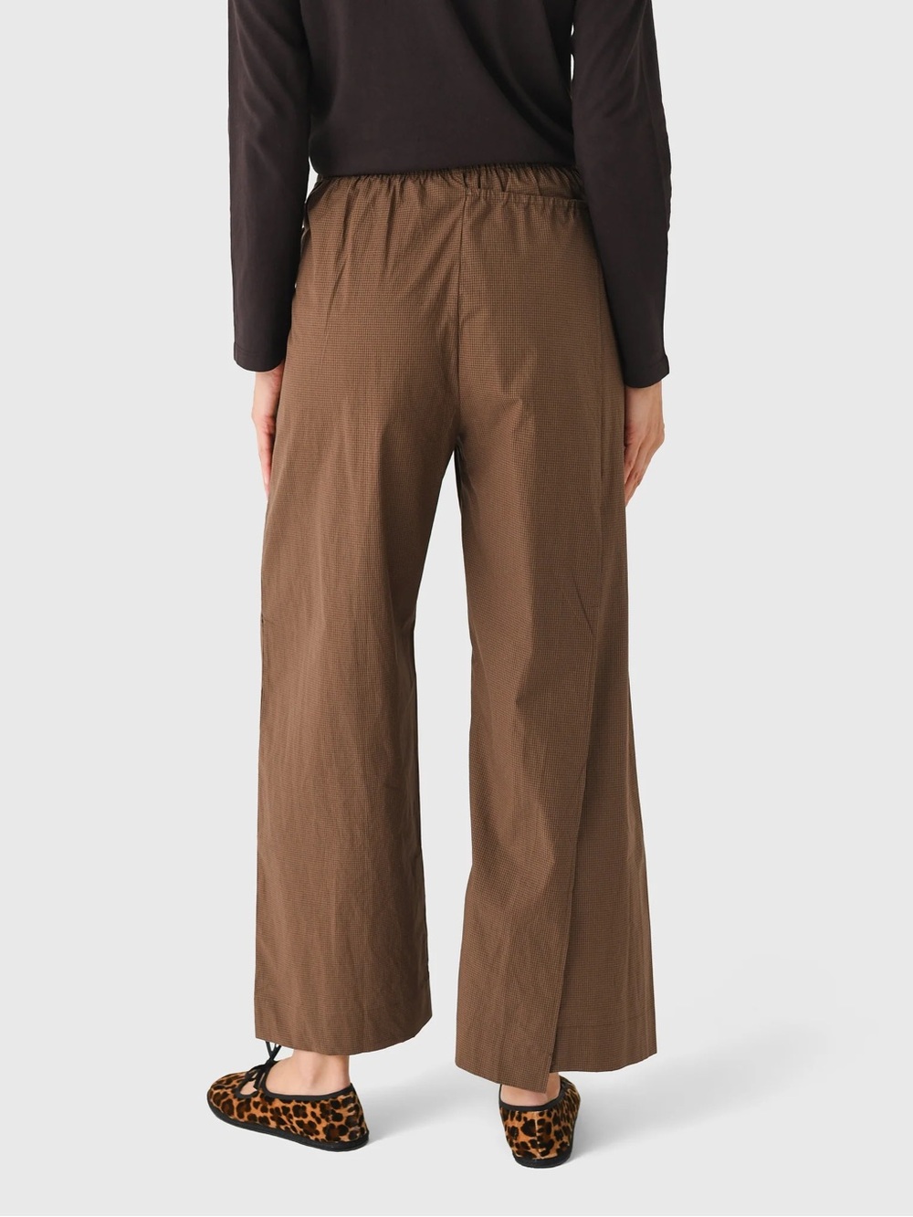 Deiji Studios Relaxed Wide-Leg Pull-On Pants in Brown